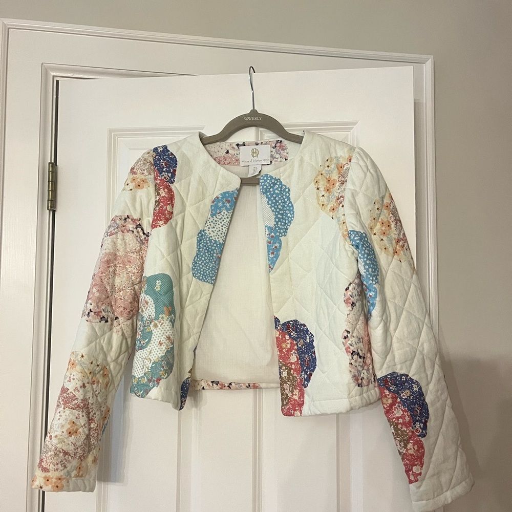 House of Harlow 1960 White Quilted Jacket with Blue and Pink Floral Trim